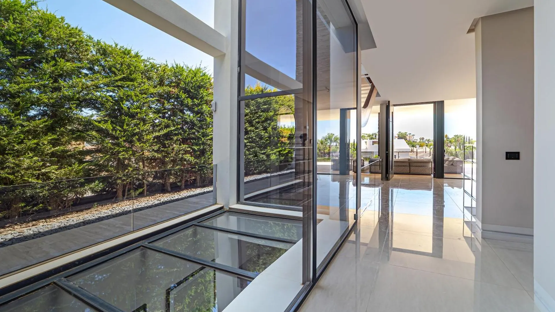 Luxury Villa Close To The Golf Marbella