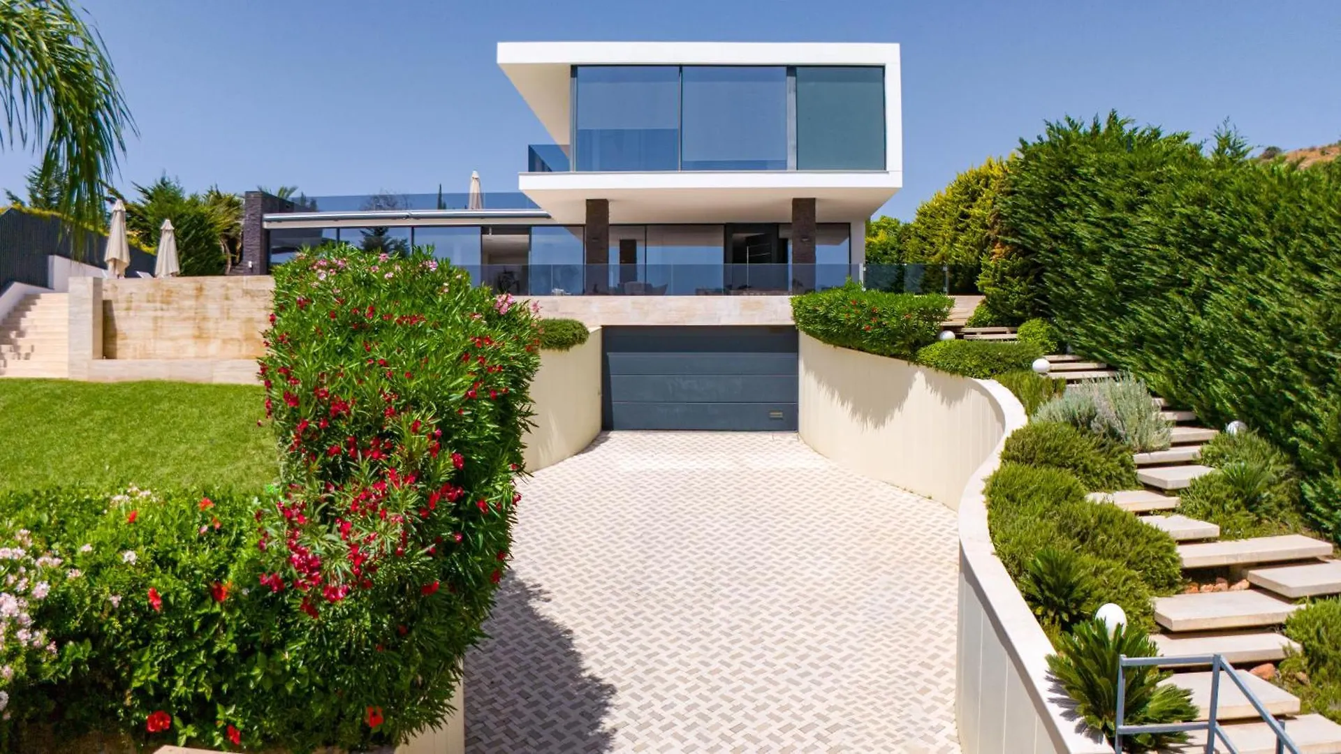 Luxury Villa Close To The Golf Marbella 0*,