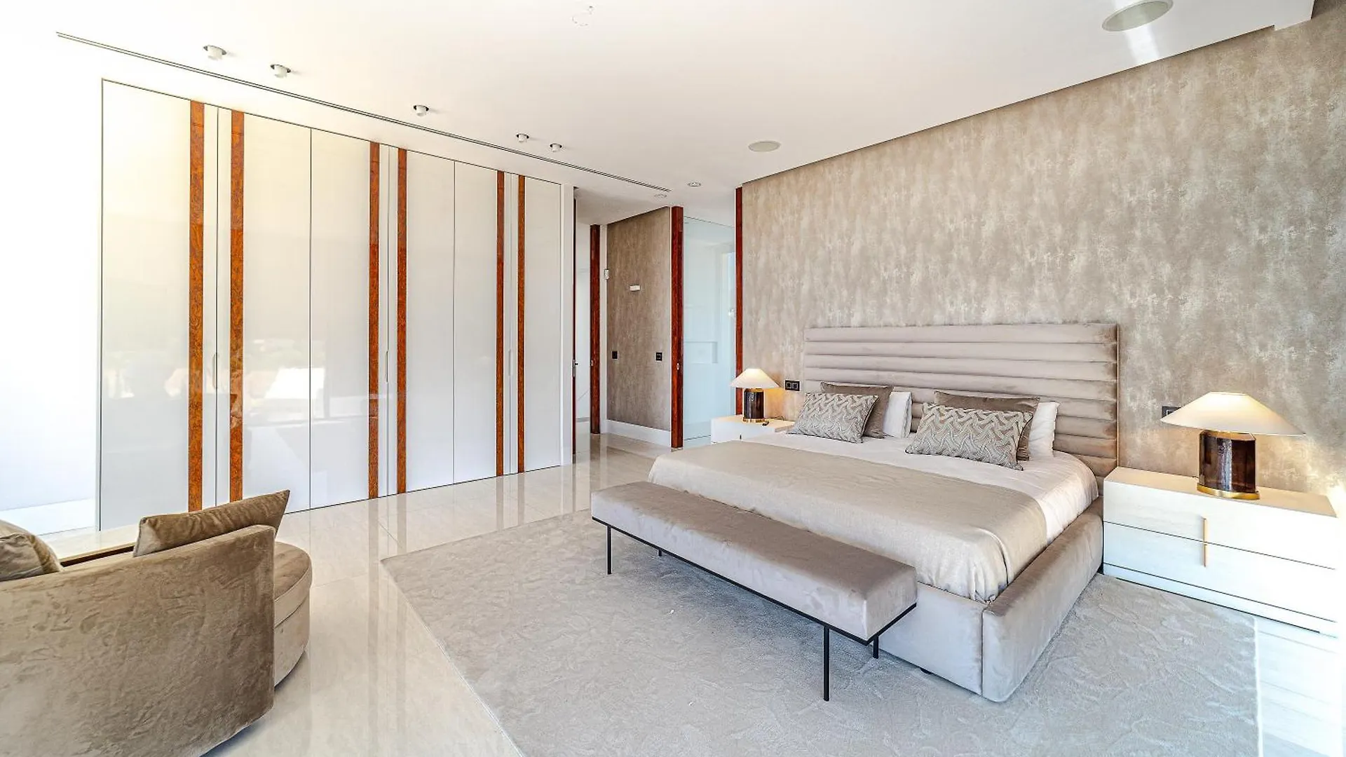 Luxury Villa Close To The Golf Marbella